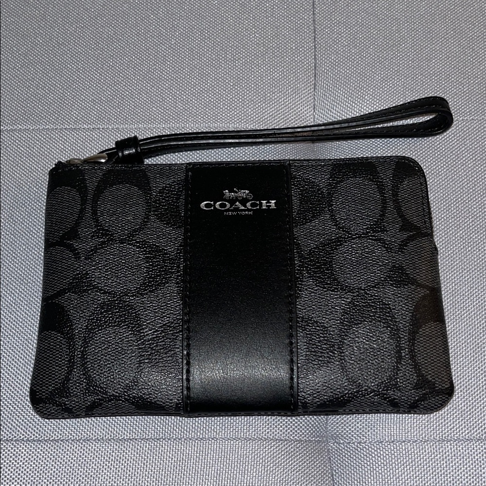 Coach Corner Zip Wristlet
